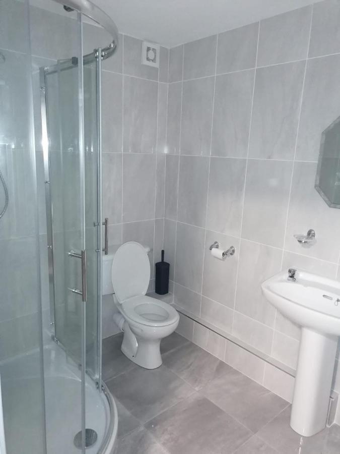 Oak House Apartment Енис Екстериор снимка